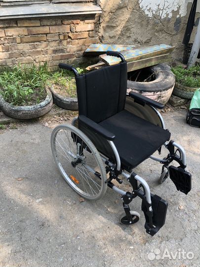 Коляска инвалидная