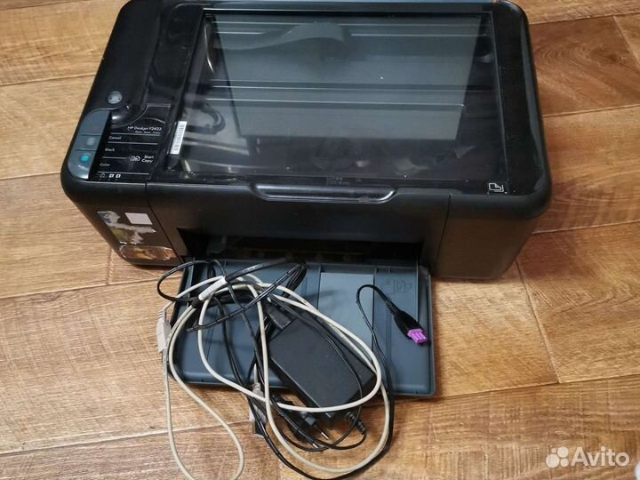 Цветной струйный мфу HP Deskjet F2400