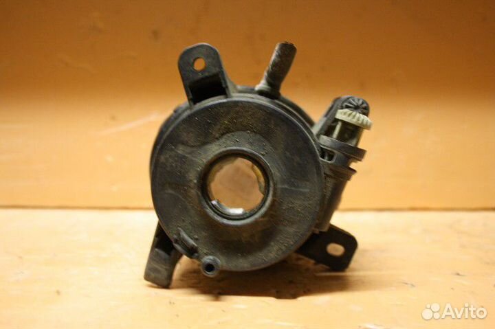 Фара противотуманная правая audi A4 B8 2007