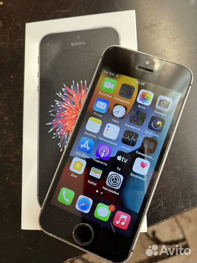 Телефон iPhone 5 se 32 gb