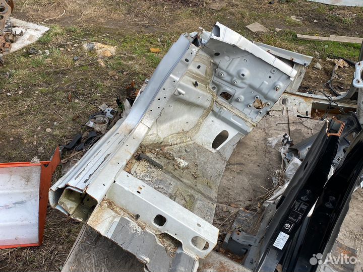 Четверть лонжерон передний левый Ford Mondeo 4