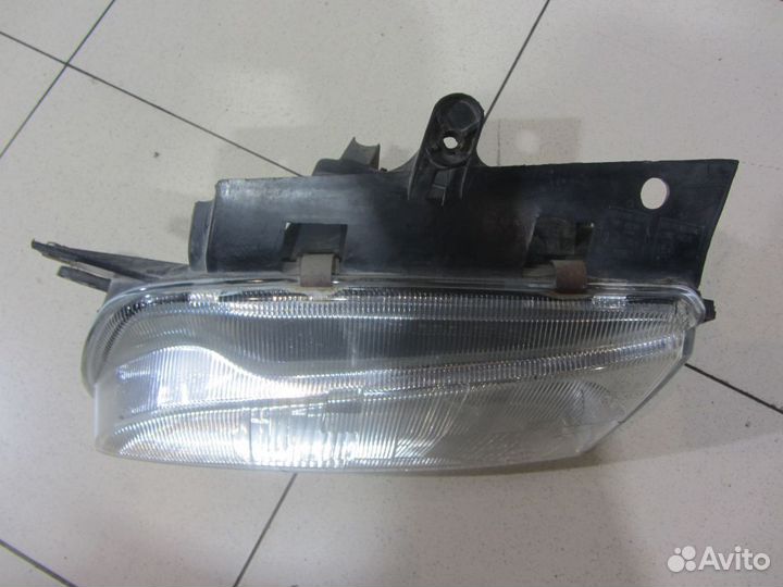 Блок фара левая Пежо Partner 1