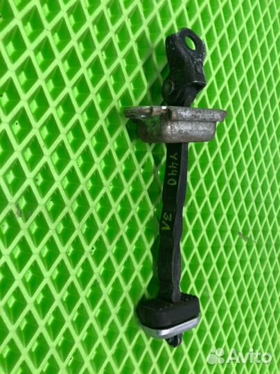 Ограничитель двери задний левый Acura Mdx YD2