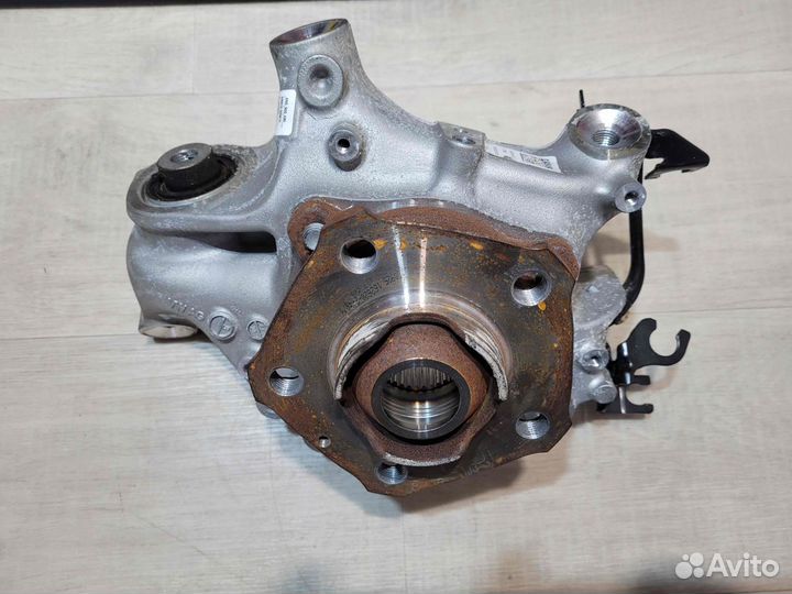 Кулак задний левый Audi A8 D5 (4N)