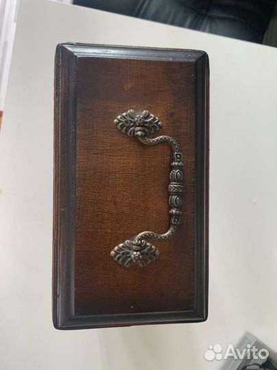 Сундук шкатулка для вина