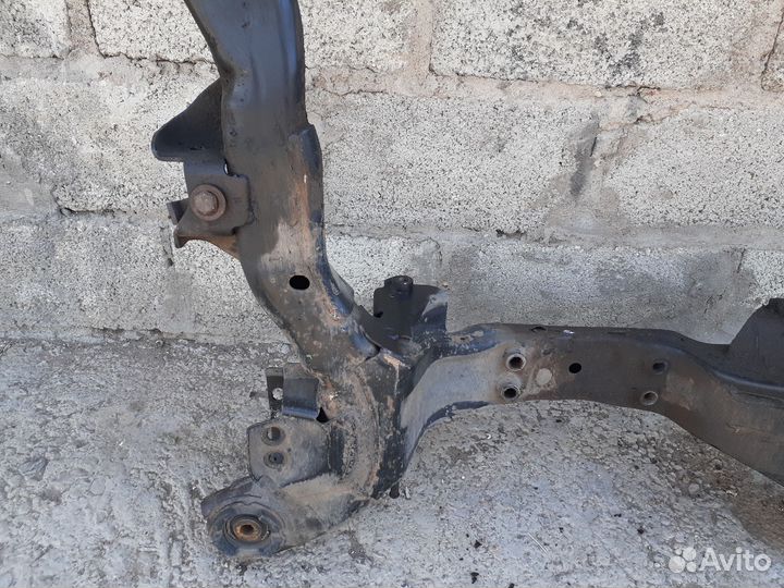 Chevrolet Captiva 2.4 подрамник передний