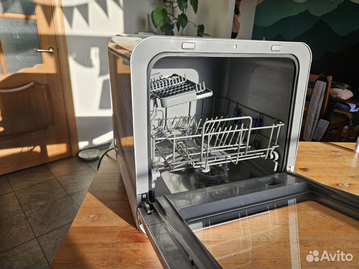 Посудомоечная машина Midea Mini