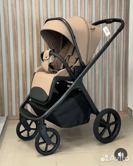 Коляска Каррелло Вектор Хит