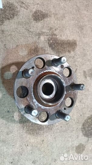 Ступица задняя honda legend kb 1