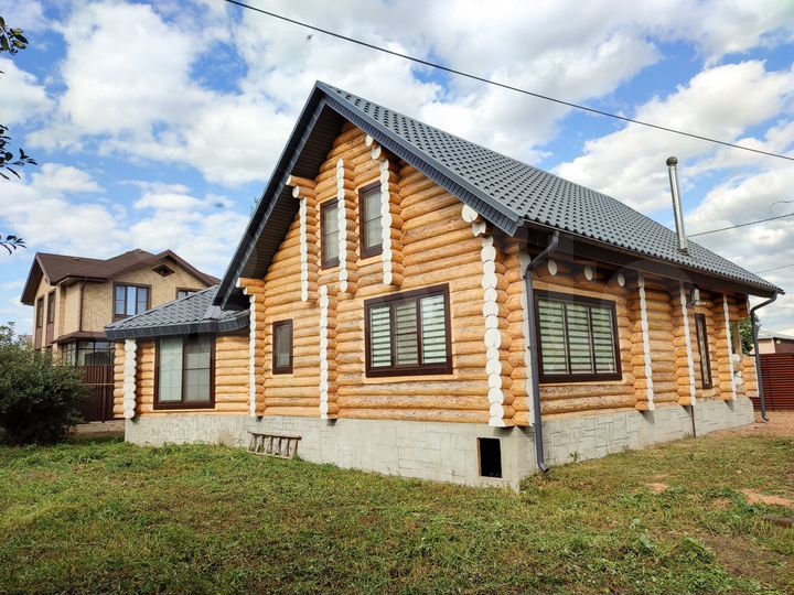 Коттедж 180 м² на участке 7 сот.