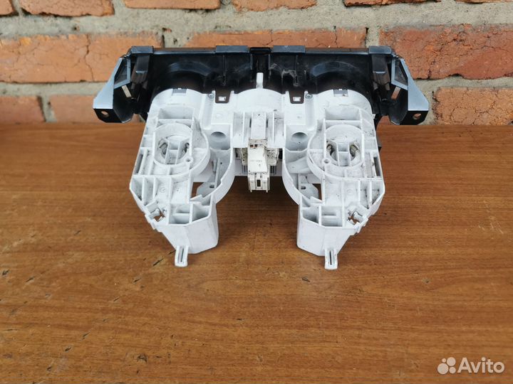 Блок управления климат контролем Mazda 3 BK