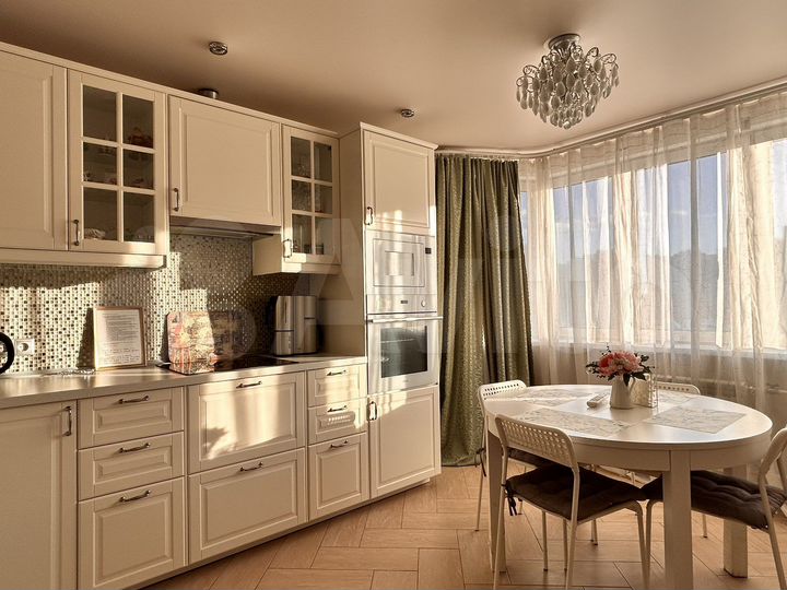 2-к. квартира, 58 м², 11/22 эт.