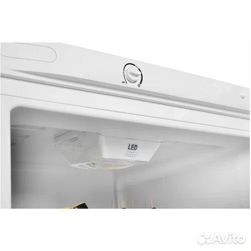 Новый двухкамерный Холодильник Indesit(185см)