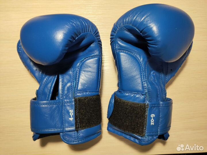 Боксерские перчатки 4-6