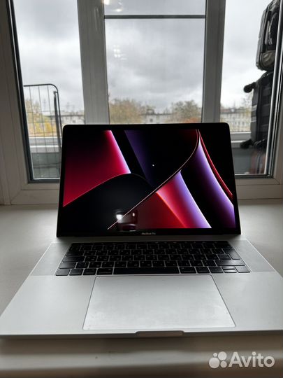 Macbook pro 15 2018 512gb