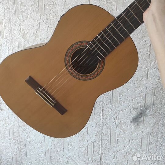 Гитара Yamaha c40