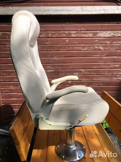 Капитанское кресло