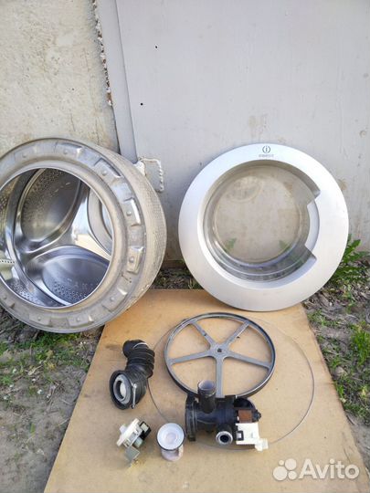 Запчасти на стиральную машинку Indesit NIL 505 LS