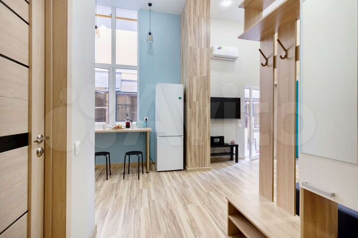 2-к. квартира, 55 м², 1/3 эт.