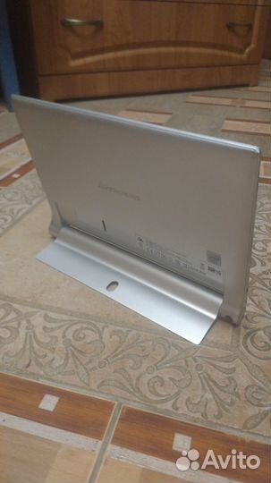 Lenovo yoga tablet 2-1050L