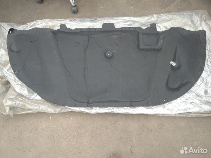 Шумоизоляция капота jeep grand cherokee (WK2) 2010