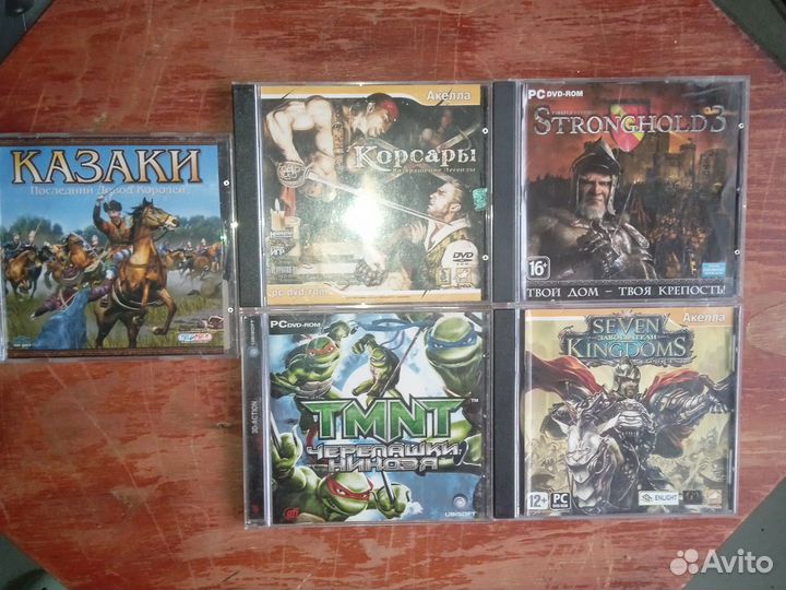 Компьютерная игра и фильмы для dvd и для пс 2