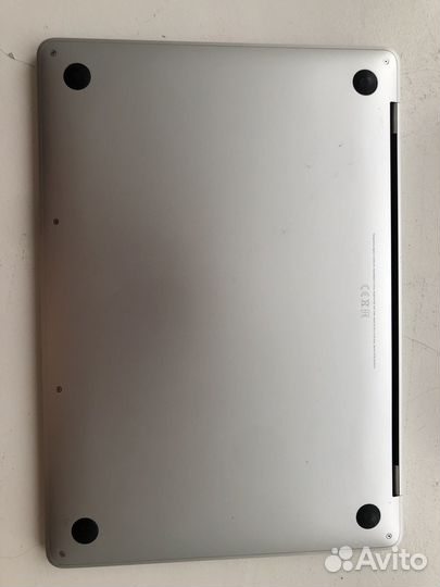 Apple MacBook Pro 13 2017 8 gb 128 gb