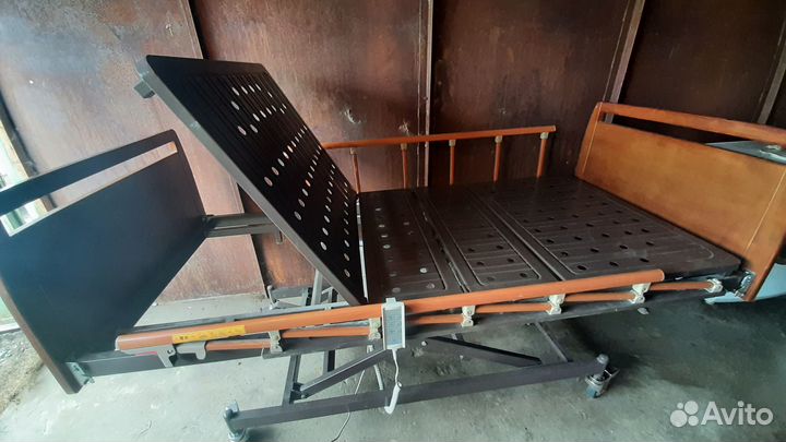 Кровать медицинская электрическая