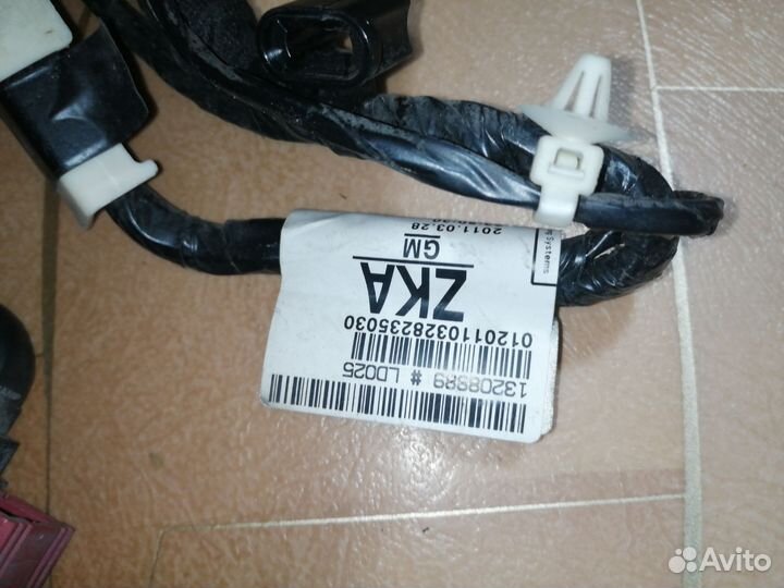 Проводка передней правой двери опель Астра аш