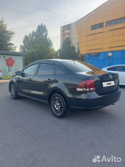Volkswagen Polo 1.6 МТ, 2014, 483 000 км