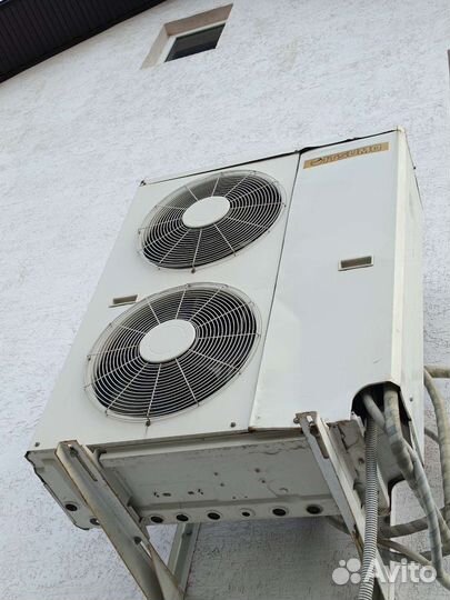 Кондиционер потолочный промышленный на 30 то0 кв