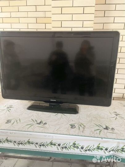 Телевизор бу и подставка