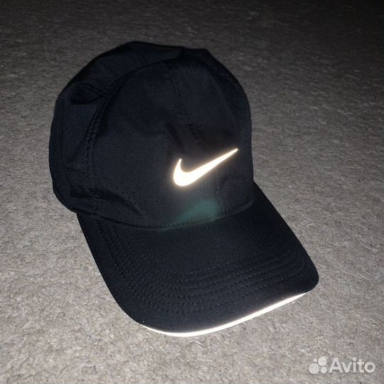 Кепка Nike Reflective dri-fit featherlight