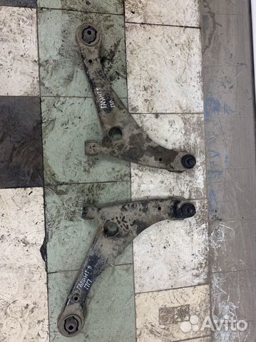 Митсубиси галант 9 рычаг правый передний правый