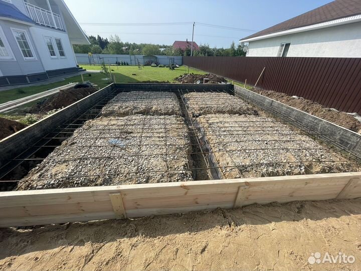 Бригада строителей