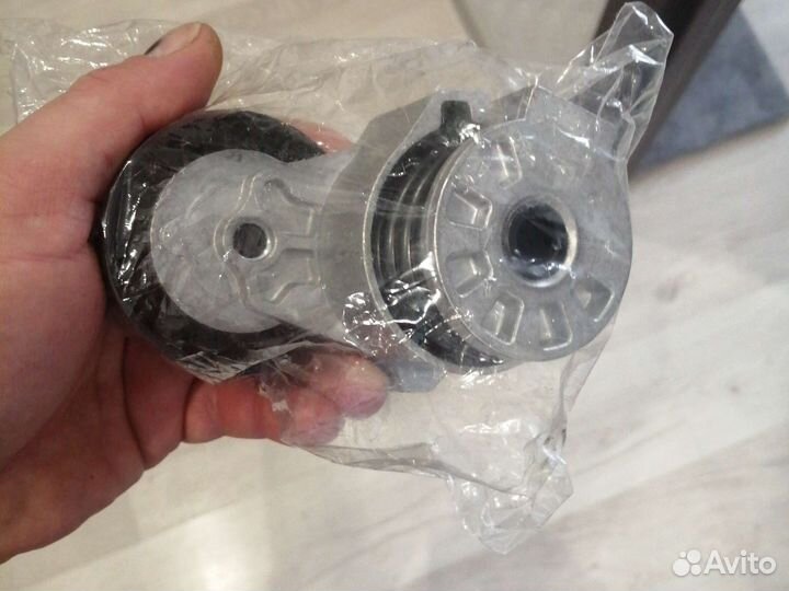 Натяжитель renault ролик