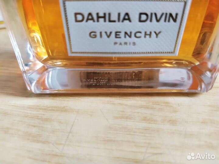 Dahlia Divin Givenchy 50 мл