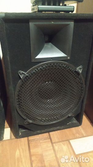 Активная колонка беренджер