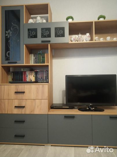 Стенка в гостиную