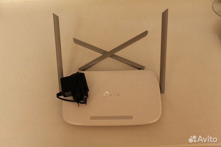 Роутер TP-Link EC220-G5