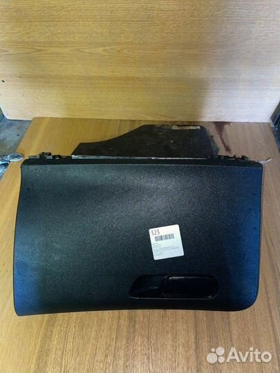 Бардачок Citroen C4 B7 TU5GP4 2011