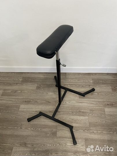 Подставка под голову для бритья