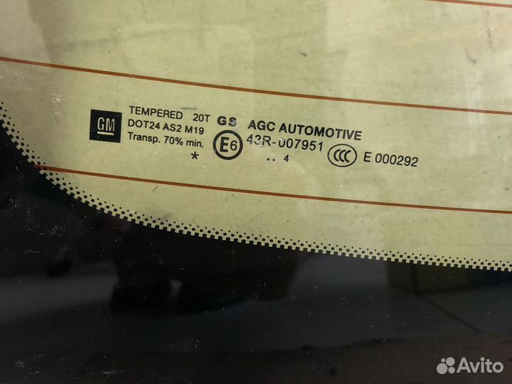 Стекло заднее Opel Astra J