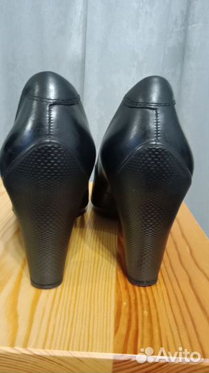 Туфли женские 38 р эссо