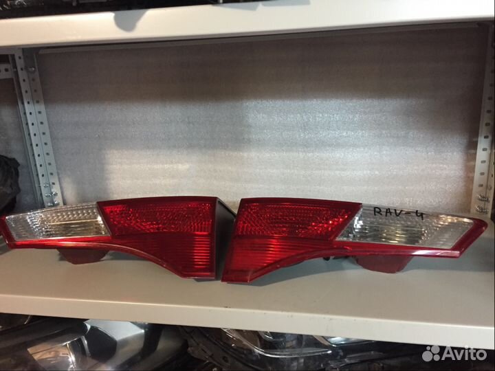 Фонарь задний левый правый toyota RAV4