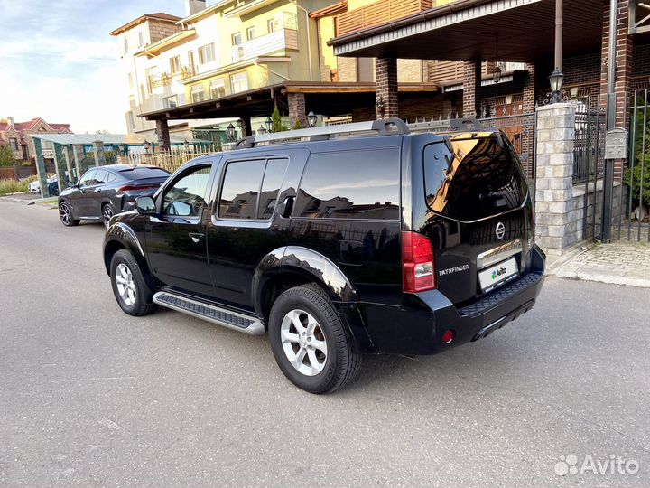 Nissan Pathfinder 2.5 AT, 2013, 241 867 км