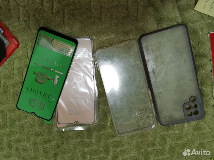 Шехлы и стекла на Samsung, iPhone