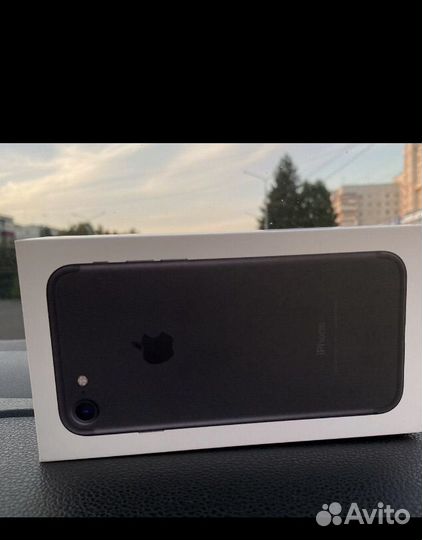 iPhone 7, 32 ГБ