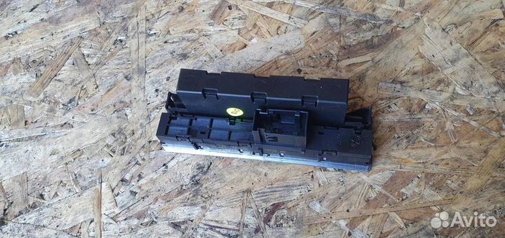 Блок кнопок Volkswagen Tiguan 2007-2011