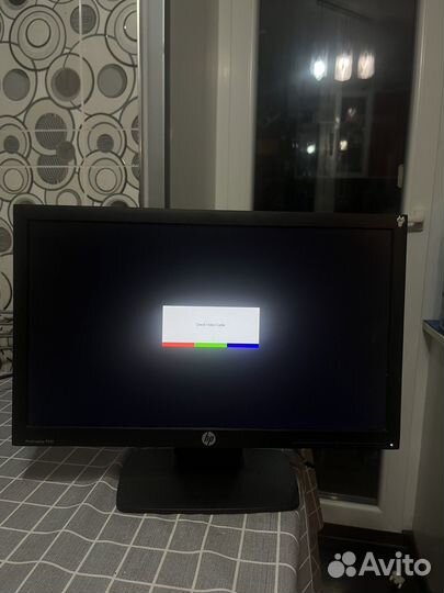 Монитор HP 20